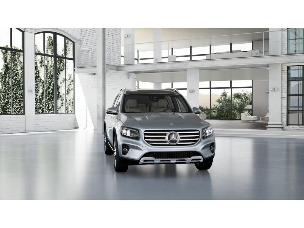 Used 2026 Mercedes-Benz GLB 250 4MATIC image 8