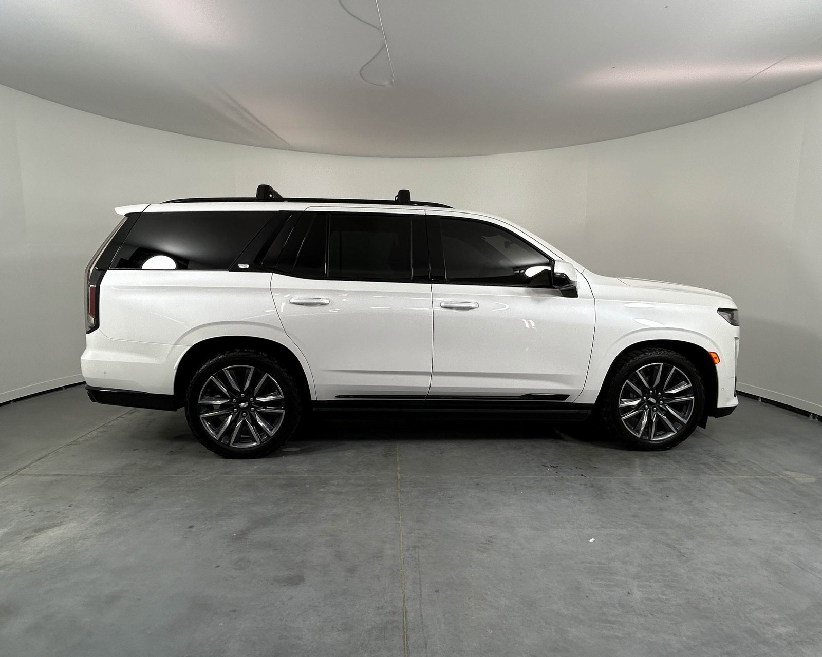 Used 2022 Cadillac Escalade Sport Platinum w/ LPO, Floor Liner Package image 4