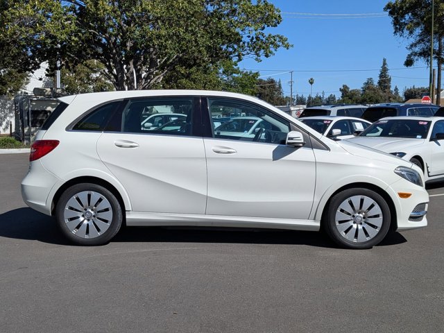 Used 2014 Mercedes-Benz B 250e image 4