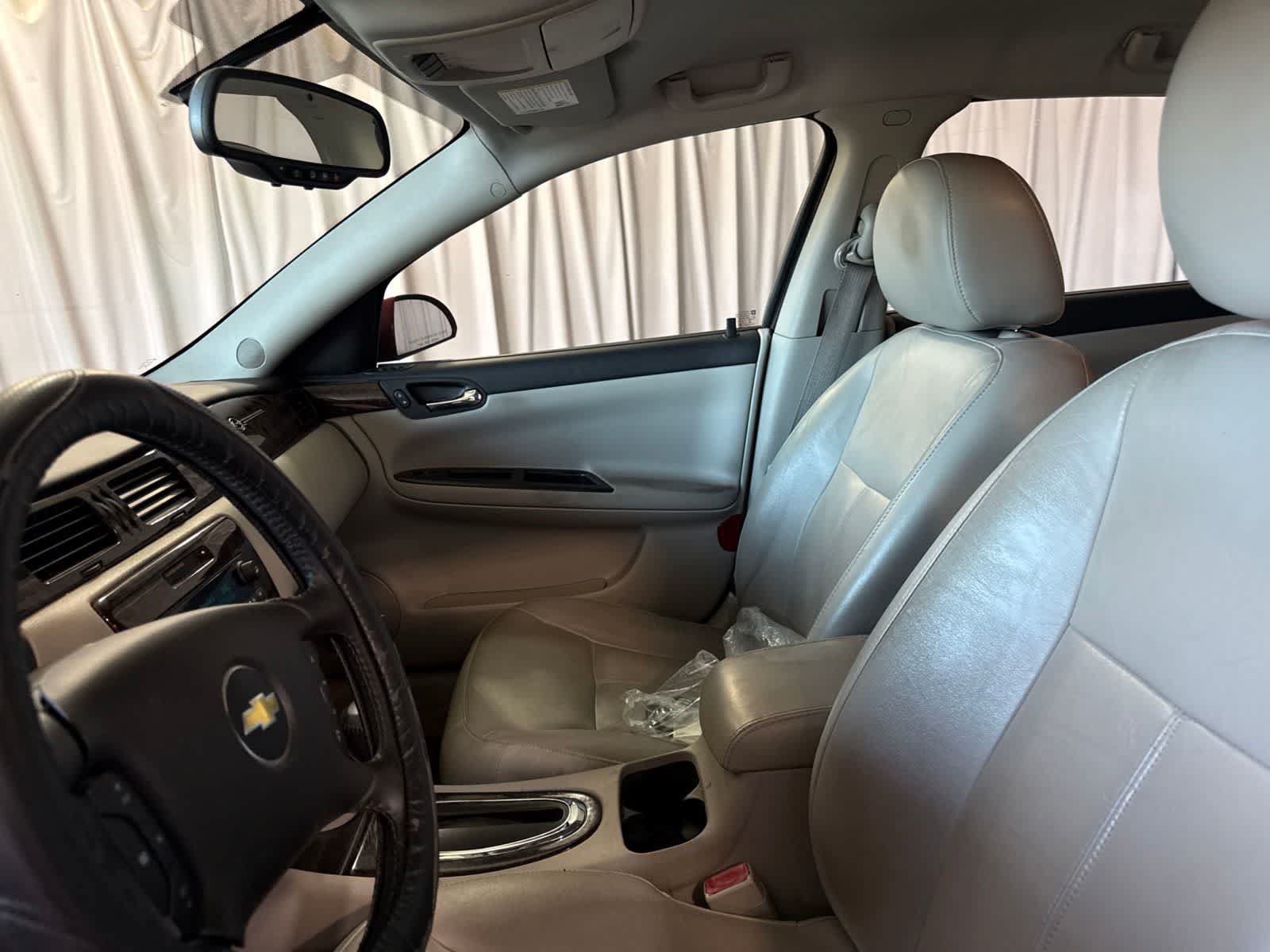 Used 2014 Chevrolet Impala LTZ FWD image 21