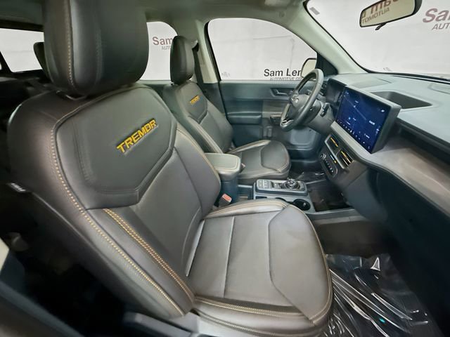 Used 2025 Ford Maverick Tremor image 29
