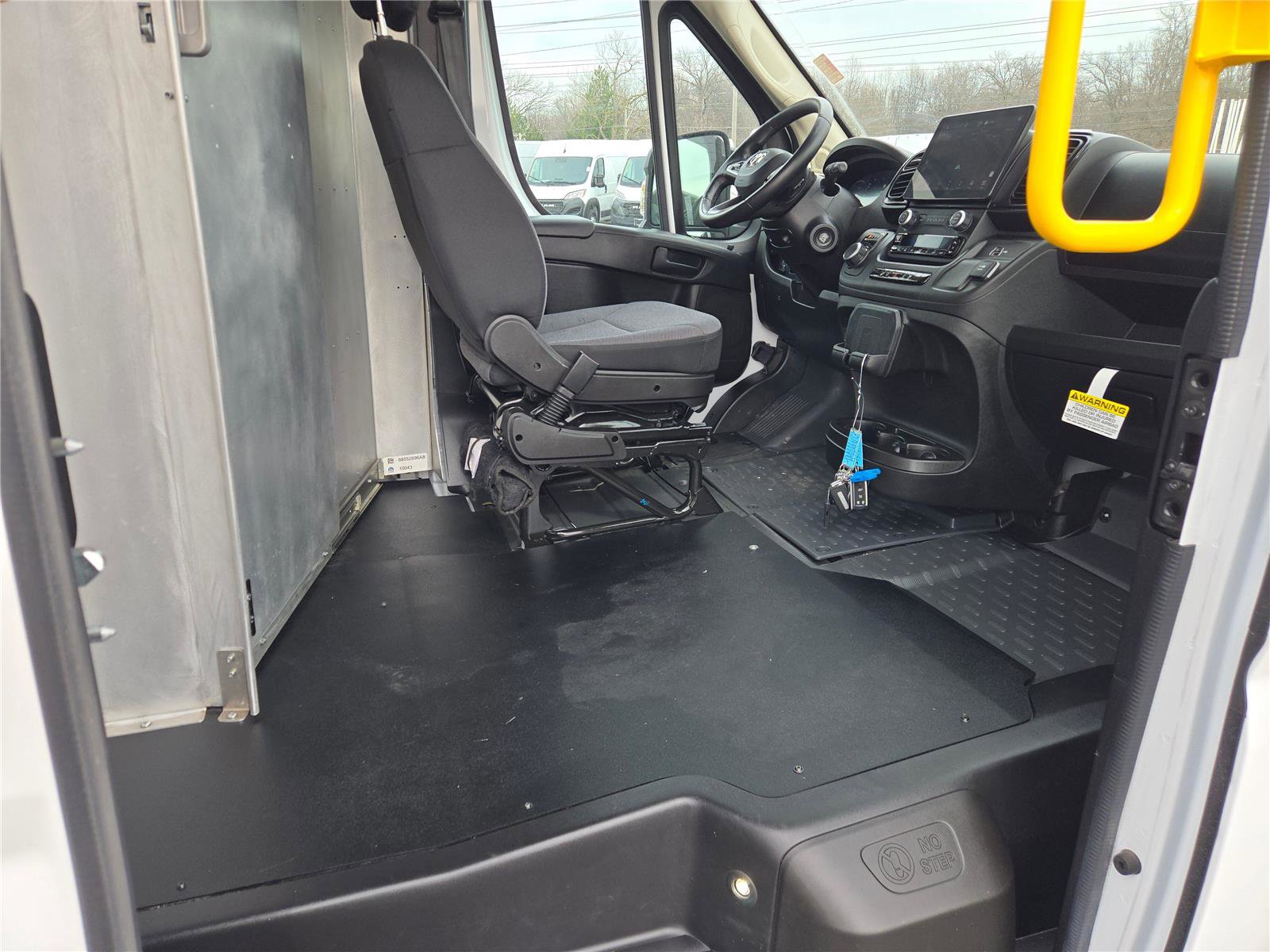 Certified 2024 RAM ProMaster 3500 w/ Delivery Van Package FWD image 9