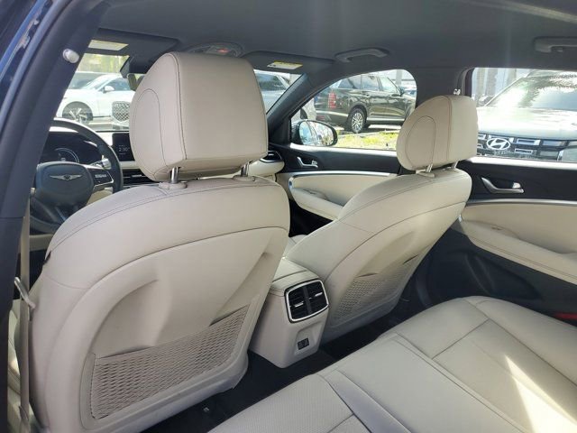 Used 2026 Genesis G70 2.5T image 8