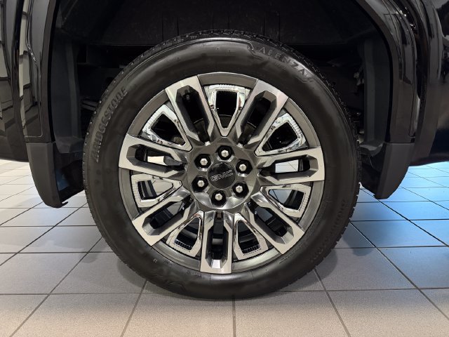 Used 2025 GMC Sierra 1500 Denali Ultimate AWD/4WD image 9