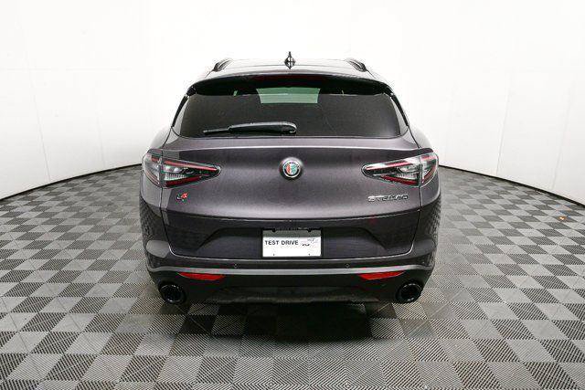 New 2025 Alfa Romeo Stelvio Sprint w/ Convenience Package AWD/4WD image 26
