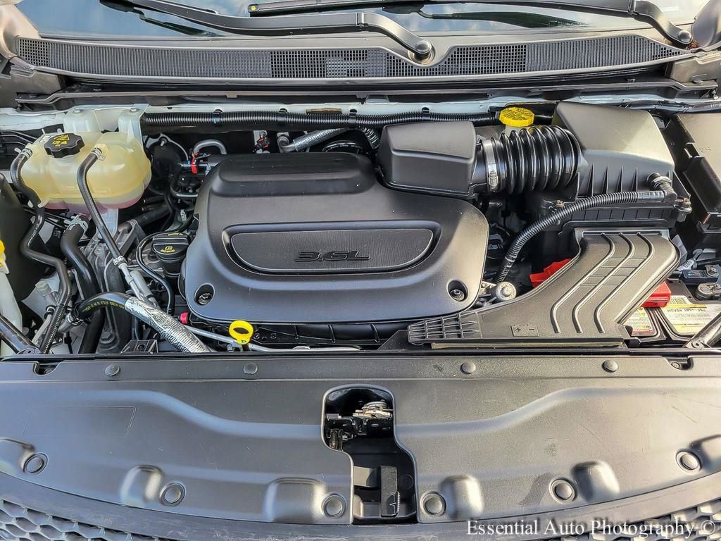 Used 2019 Chrysler Pacifica Touring-L w/ Advanced Safetytec Group image 35