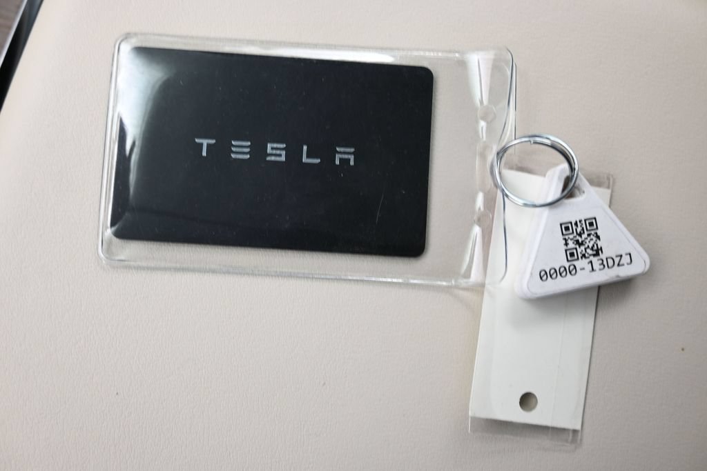 Used 2023 Tesla Model X AWD/4WD image 35