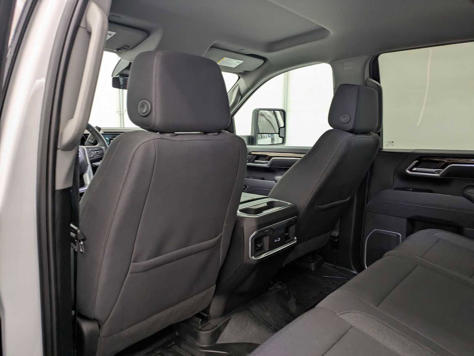 Used 2025 GMC Sierra 3500 SLE w/ SLE Convenience Package image 20