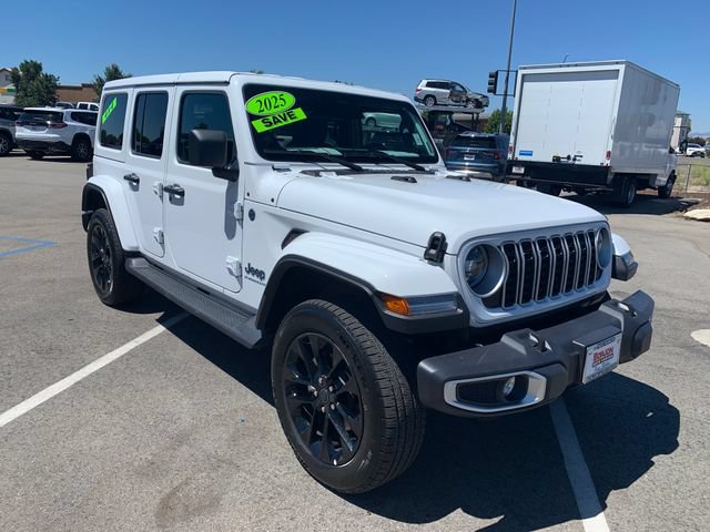 Used 2025 Jeep Wrangler Unlimited Sahara AWD/4WD image 4