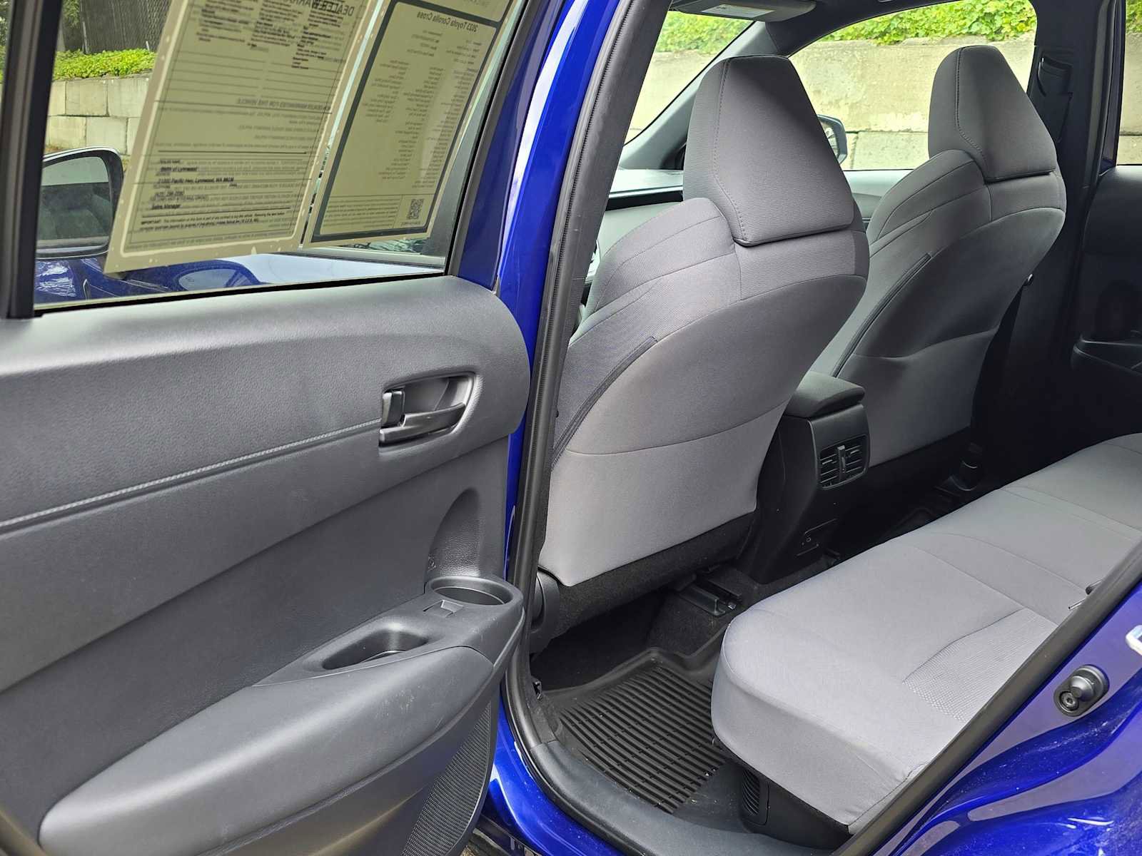 Used 2023 Toyota Corolla Cross AWD Hybrid w/ Moonroof Package image 15