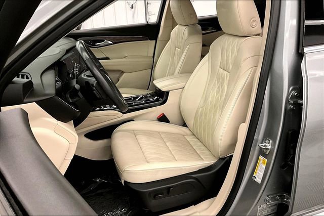 Used 2023 Buick Envision Avenir image 22