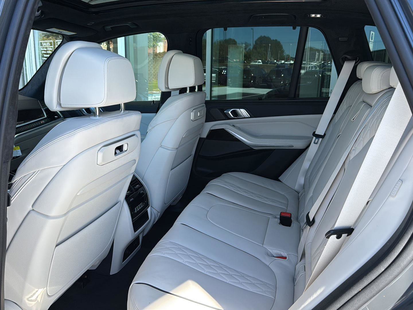 New 2026 BMW X5 xDrive40i w/ Executive Package image 9