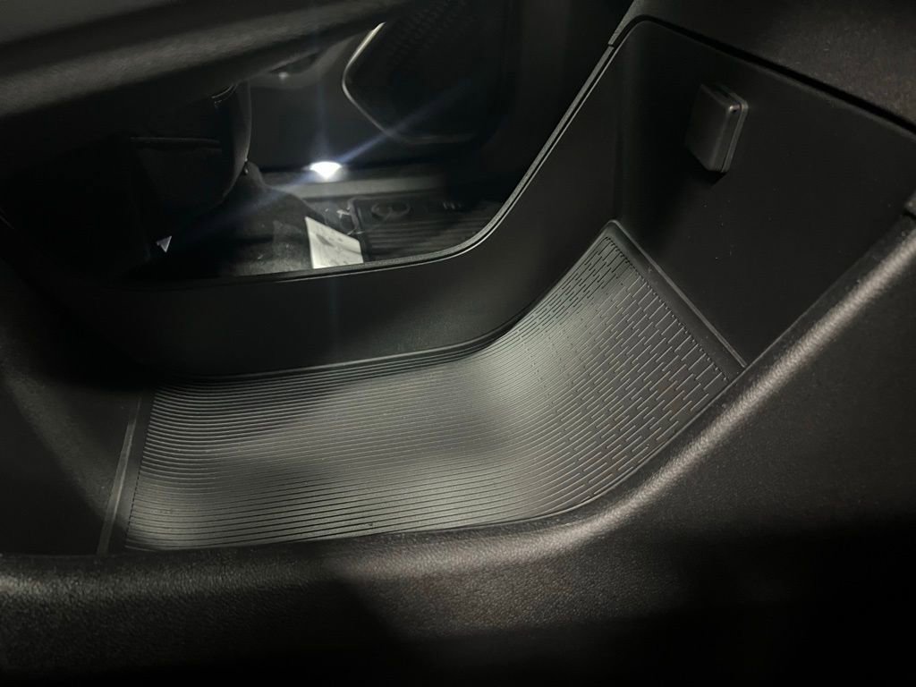 New 2026 Buick Enclave Sport Touring w/ Power Package image 40