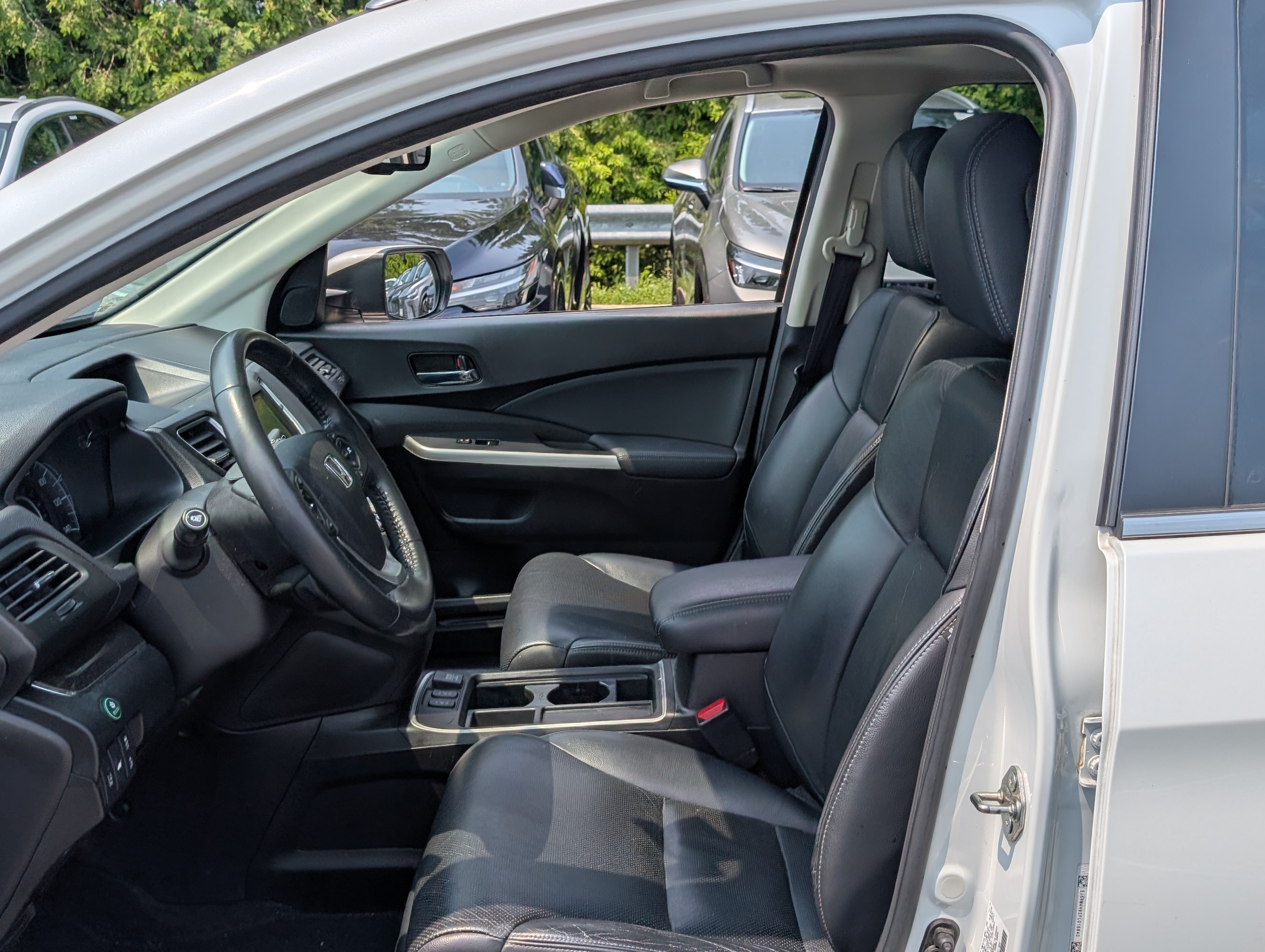 Used 2015 Honda CR-V Touring image 16