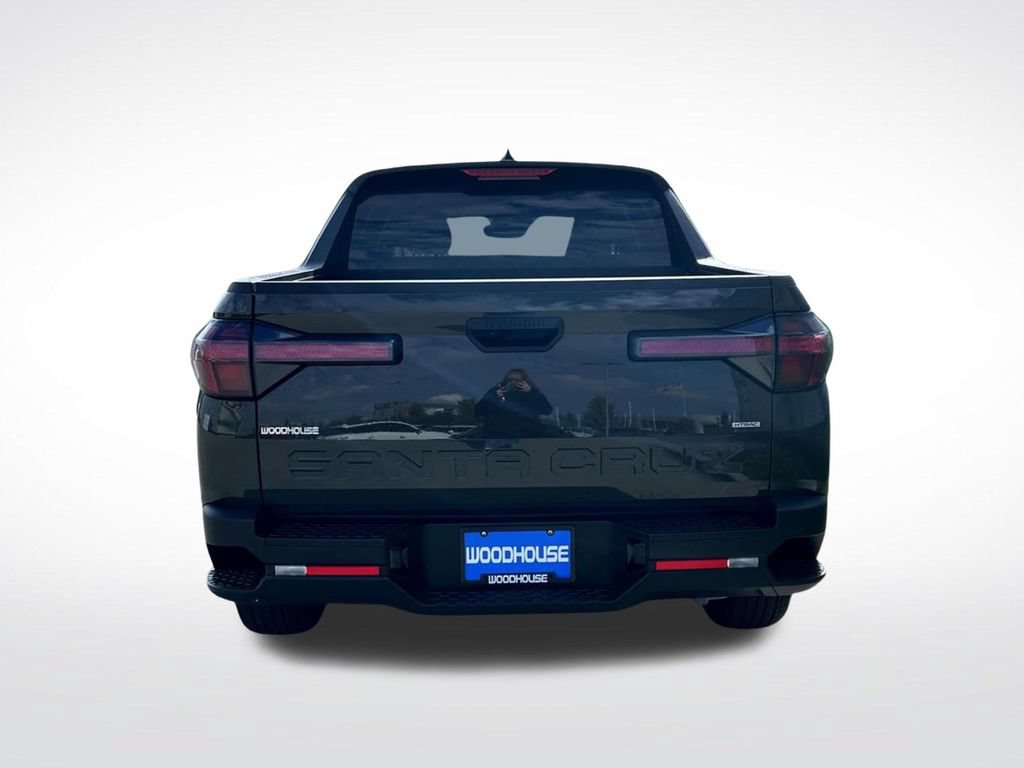 Used 2025 Hyundai Santa Cruz SE AWD/4WD image 7