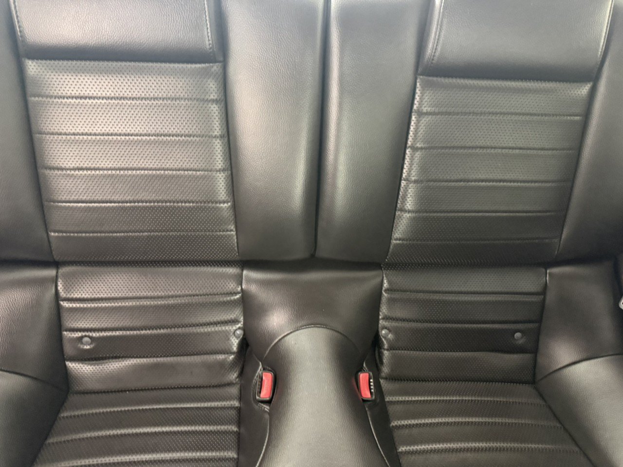 Used 2005 Ford Mustang GT RWD image 13