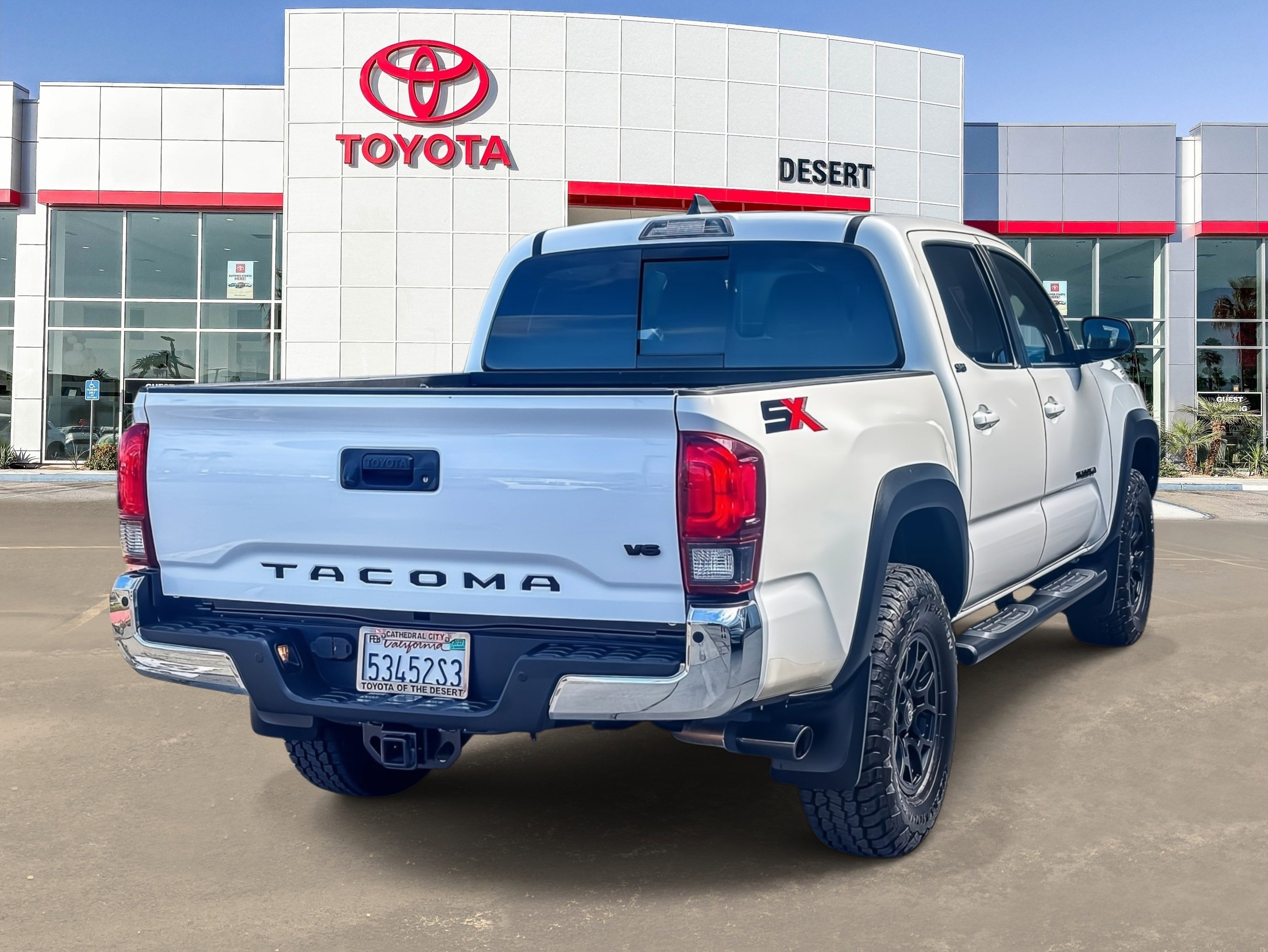 Used 2023 Toyota Tacoma SR5 RWD image 7
