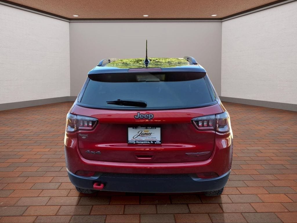 Used 2025 Jeep Compass Trailhawk AWD/4WD image 6