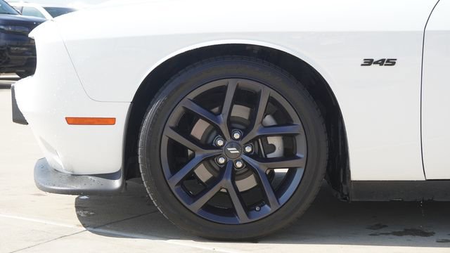 Used 2023 Dodge Challenger R/T w/ Blacktop Package RWD image 5