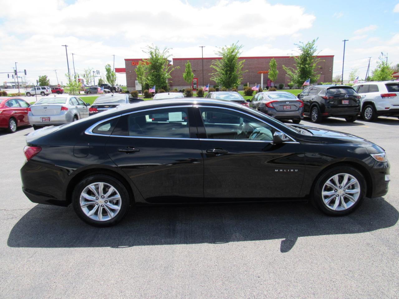Used 2022 Chevrolet Malibu LT FWD image 7