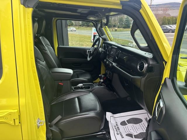 Used 2022 Jeep Wrangler Unlimited Sahara AWD/4WD image 23