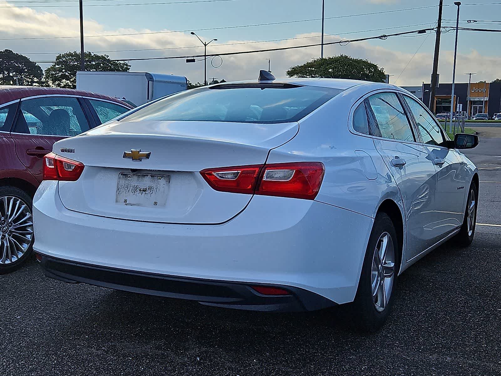 Used 2019 Chevrolet Malibu LS FWD image 3