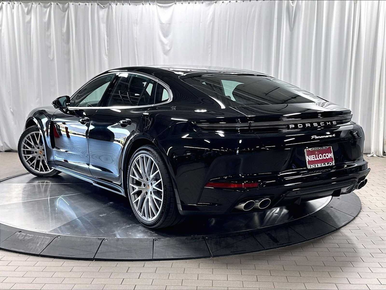 New 2026 Porsche Panamera 4 AWD/4WD image 3
