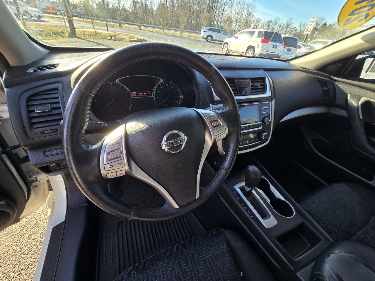 Used 2016 Nissan Altima 2.5 SV FWD image 20