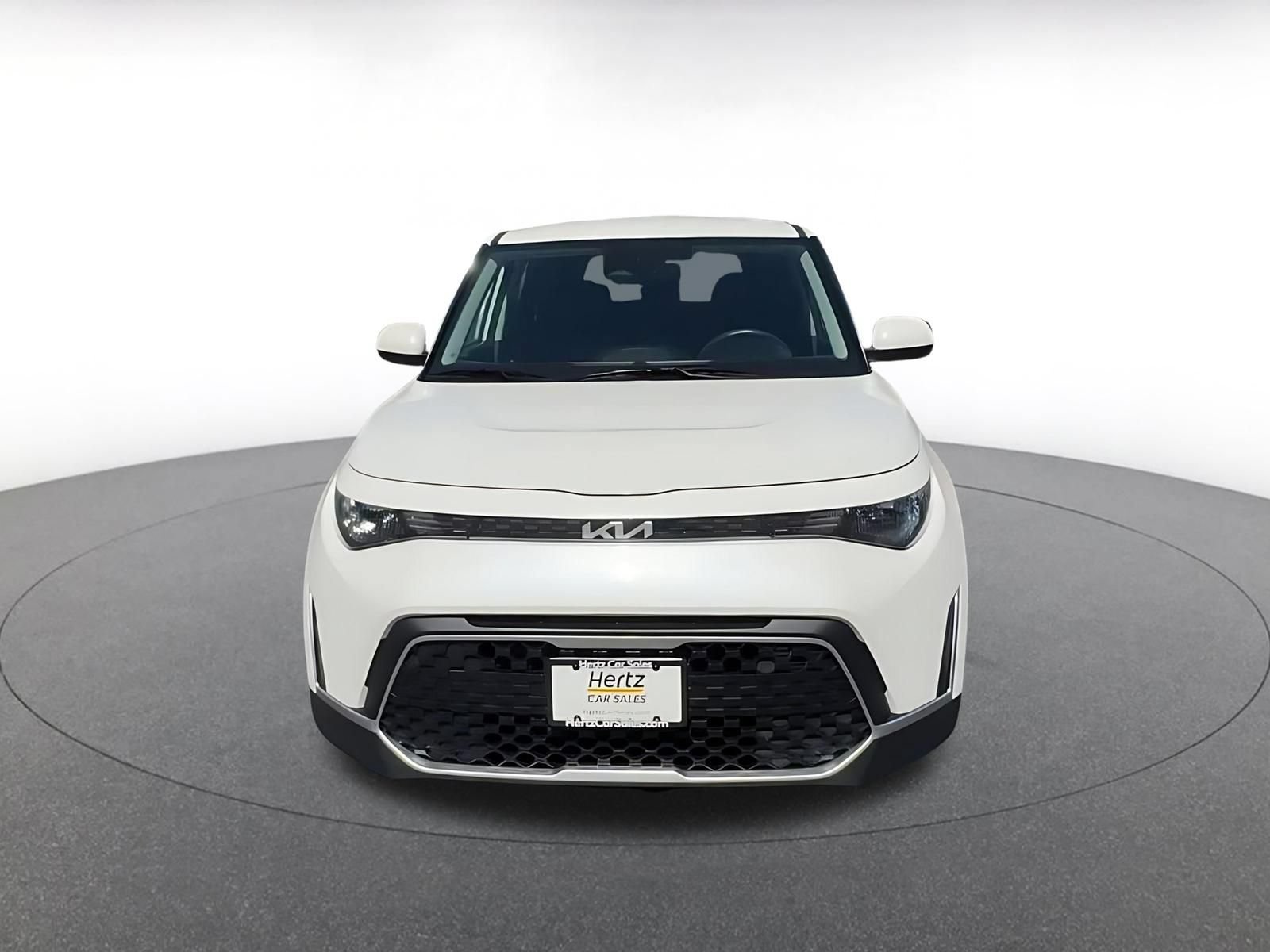 Used 2025 Kia Soul LX w/ LX Technology Package FWD image 4
