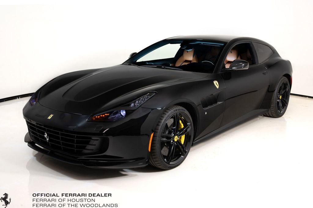 Used 2018 Ferrari GTC4Lusso image 6