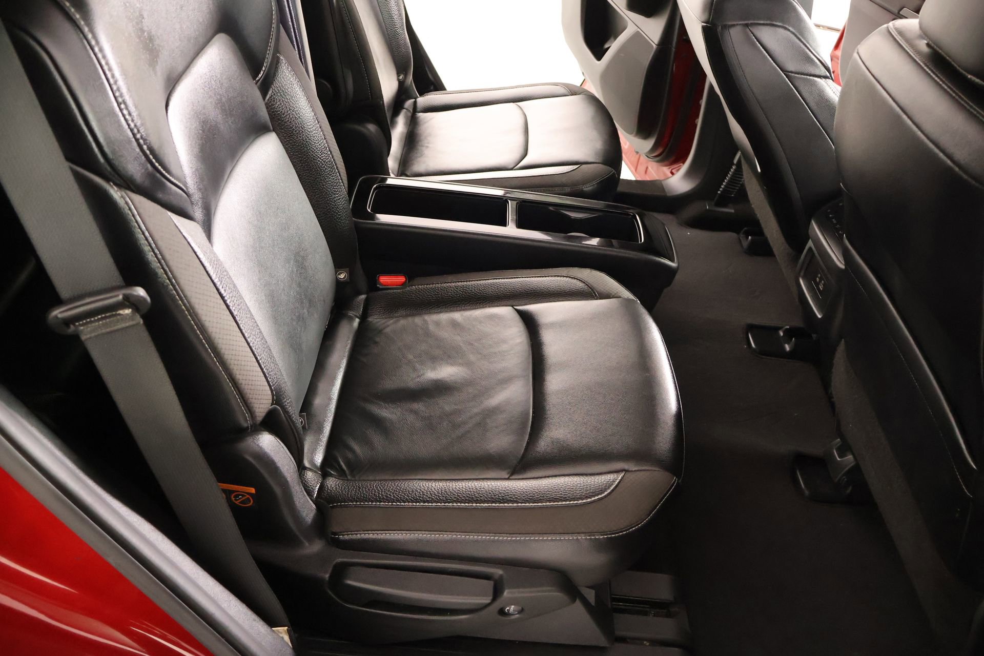 Used 2023 Nissan Pathfinder SL w/ SL Premium Package FWD image 16