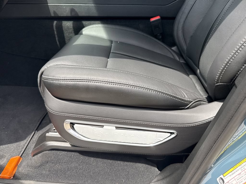 New 2026 Jeep Grand Wagoneer L Summit w/ Rear Seat Video Group I AWD/4WD image 13