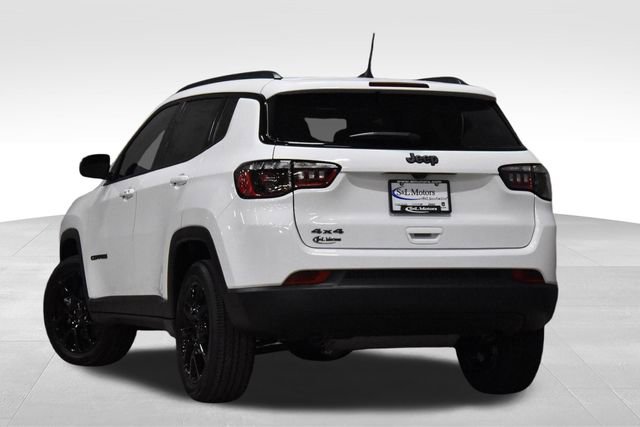 New 2026 Jeep Compass Latitude image 2