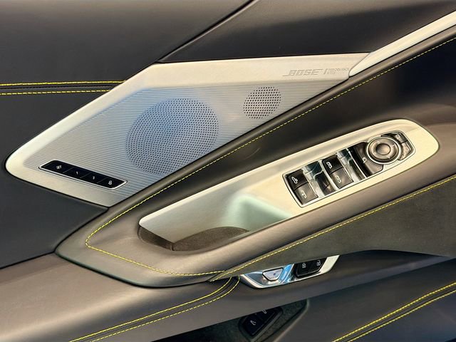 Used 2022 Chevrolet Corvette Stingray Premium Conv w/ Z51 Performance Package image 15