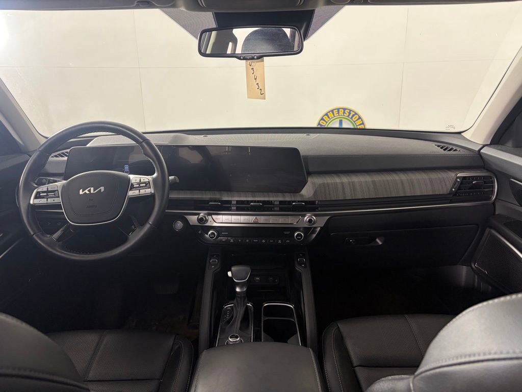 Used 2024 Kia Telluride EX image 2