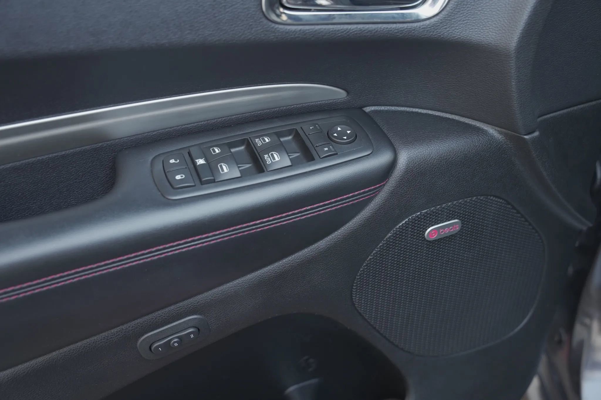 Used 2015 Dodge Durango R/T w/ Blacktop Package image 6
