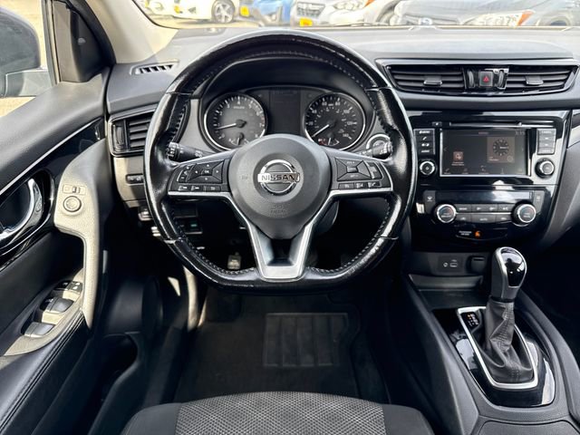Used 2022 Nissan Rogue Sport SV image 20