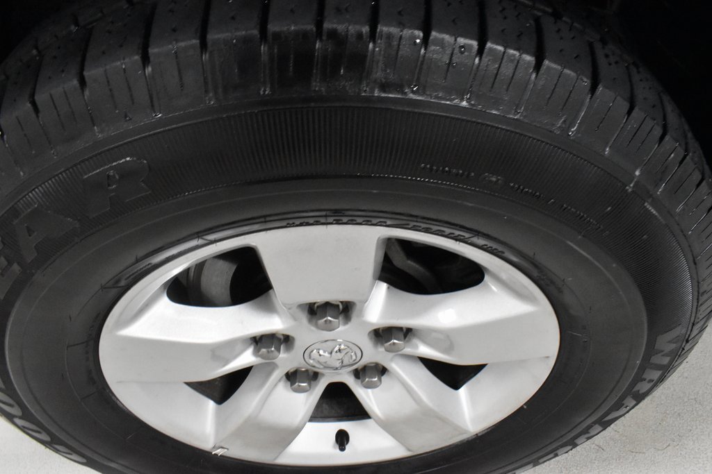 Used 2023 RAM 1500 Classic SLT w/ Trailer & Traction Group image 9