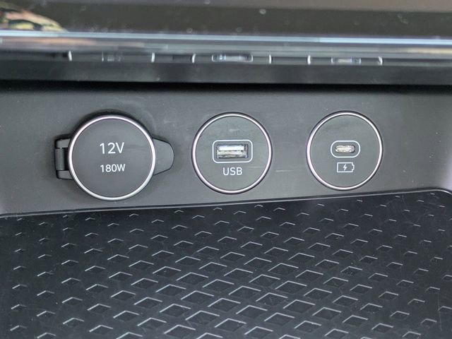 Used 2024 Genesis G70 2.5T AWD/4WD image 22