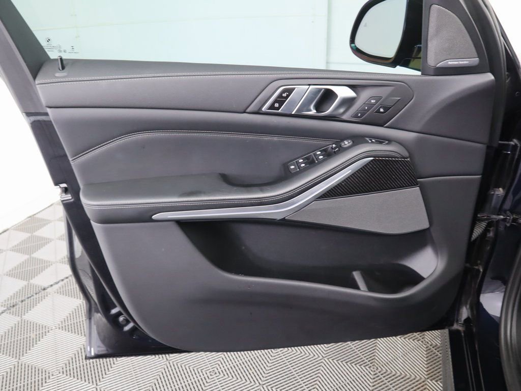 Used 2023 BMW X5 M50i w/ Executive Package image 25