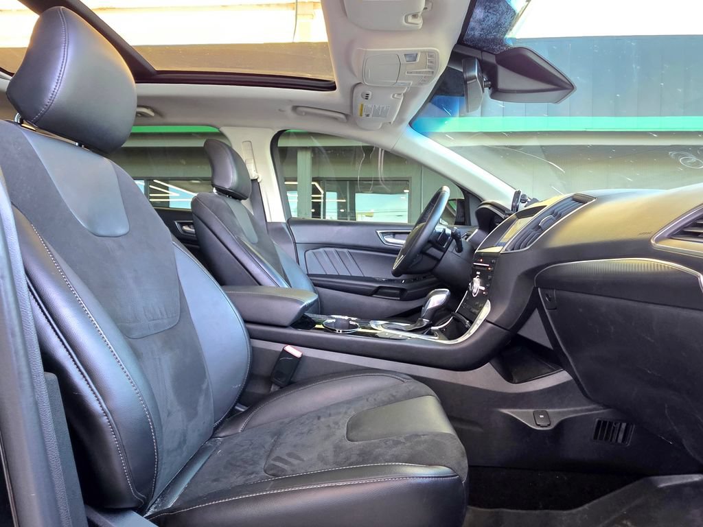 Used 2017 Ford Edge Sport w/ Equipment Group 401A AWD/4WD image 24
