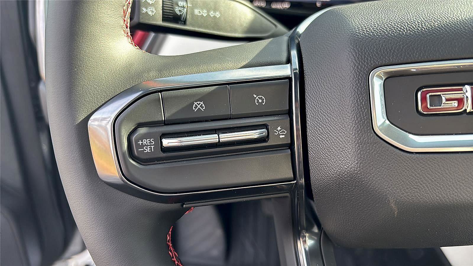 New 2025 GMC Canyon AT4 w/ AT4X Package image 13