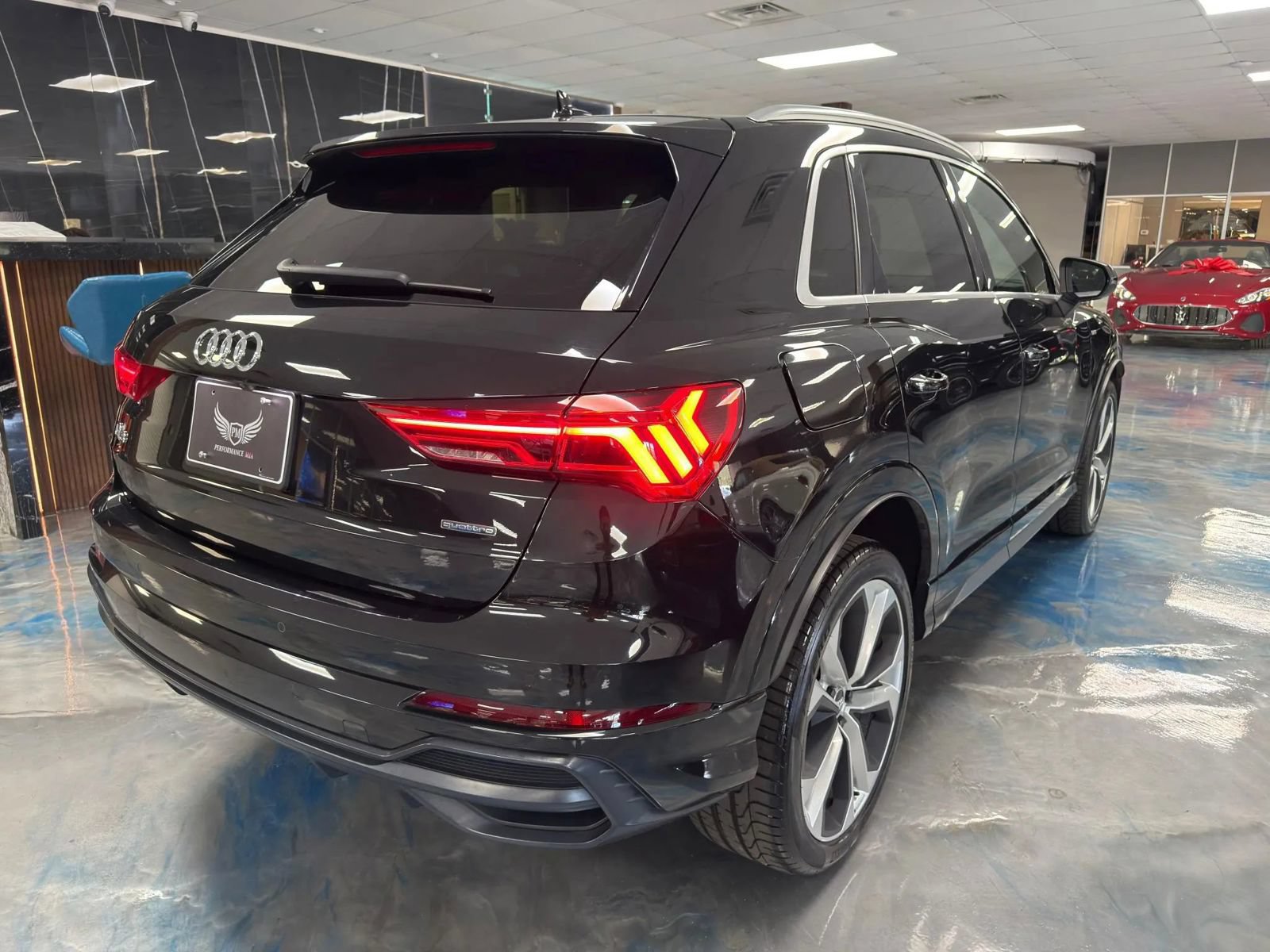 Used 2020 Audi Q3 2.0T Premium Plus w/ Premium Plus Package AWD/4WD image 27