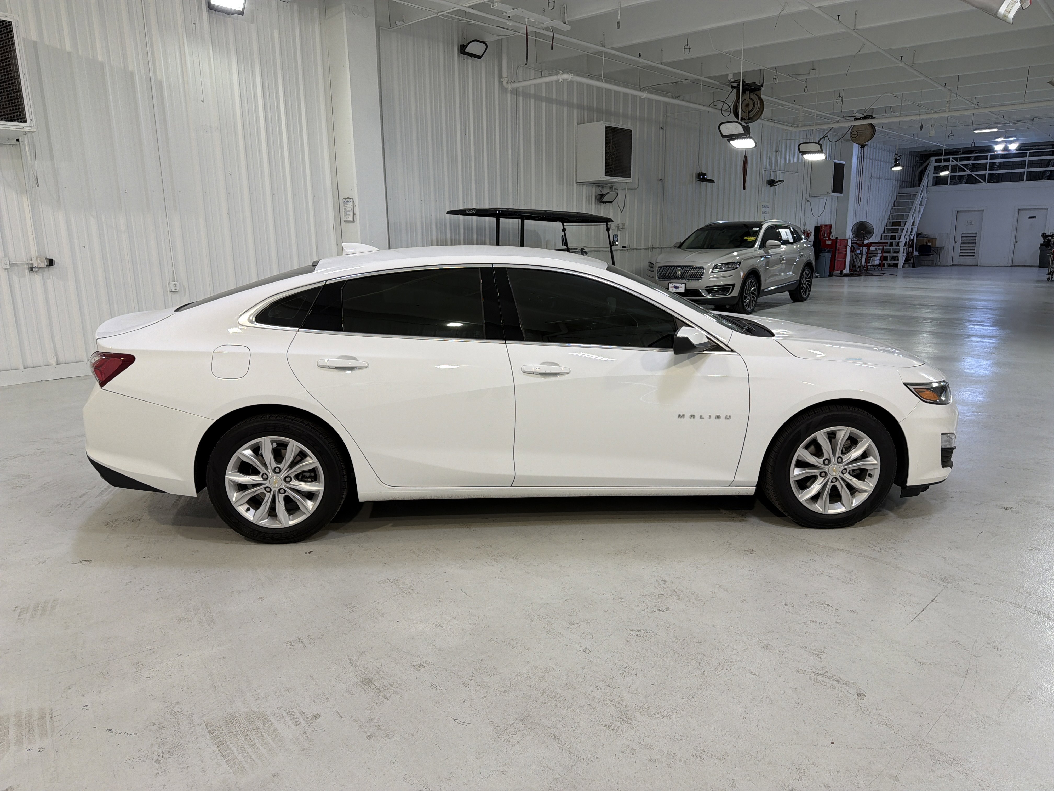 Used 2022 Chevrolet Malibu LT image 6