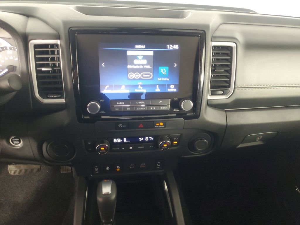 Used 2024 Nissan Frontier SV w/ Technology Package image 16