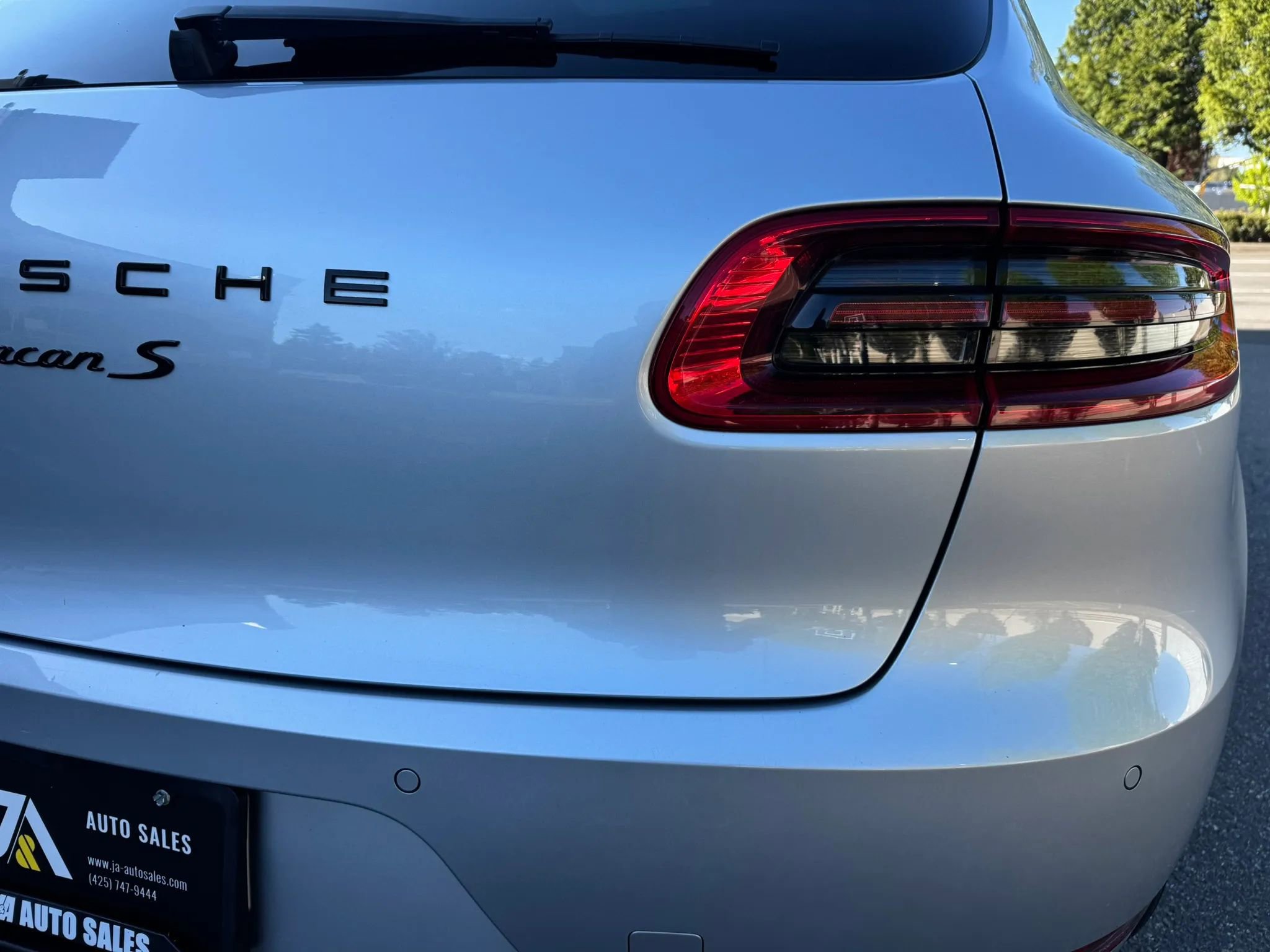 Used 2017 Porsche Macan S AWD/4WD image 15