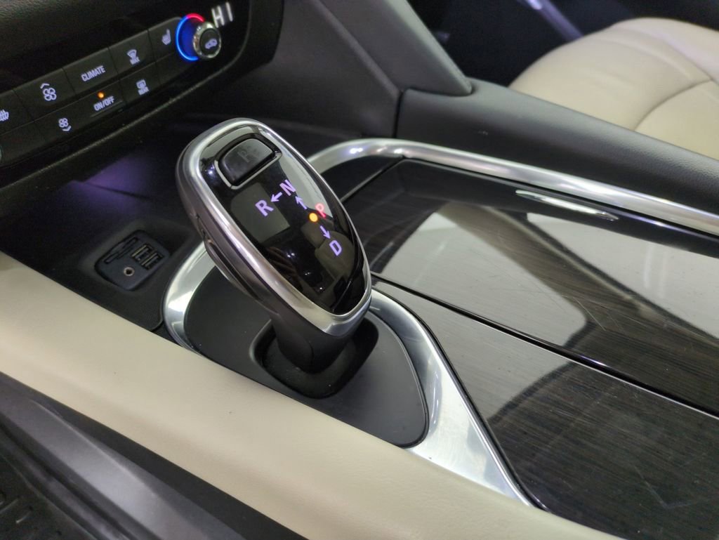 Used 2021 Buick Enclave Essence w/ Sport Touring Edition image 27