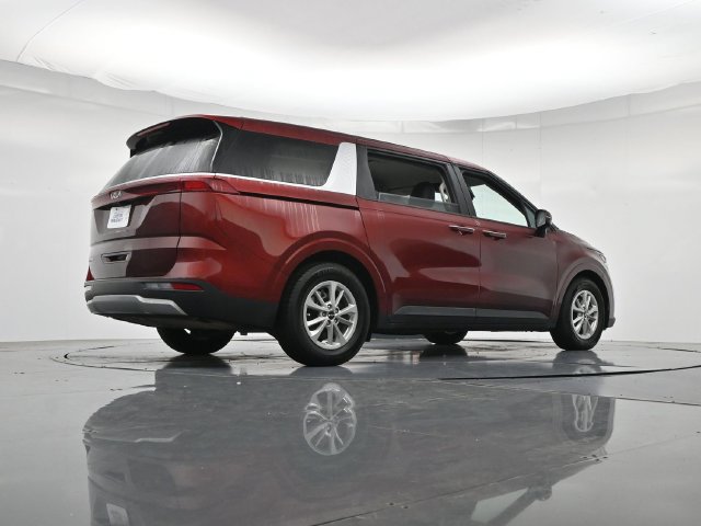 Used 2024 Kia Carnival LX FWD image 30