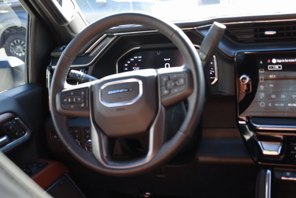 Used 2025 GMC Sierra 3500 Denali Ultimate image 23