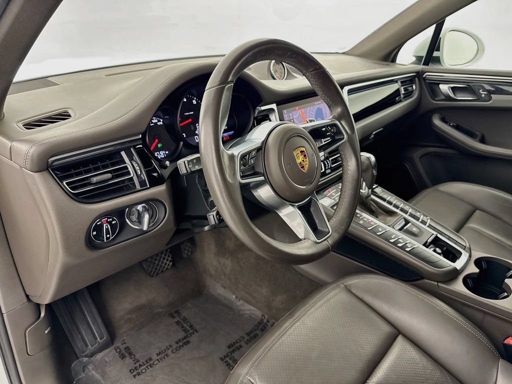 Used 2021 Porsche Macan AWD/4WD image 9